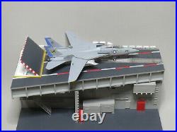 1/144 U. S Navy F14+ GROUND SUPPORT EQUIPMENT+Aircraft Carrier Deck Crew