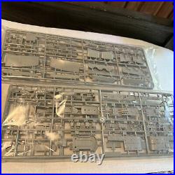 1/350 Boat Model USS Lexington CV2 Aircraft Carrier 05/1942 Trumpeter 05608