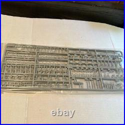 1/350 Boat Model USS Lexington CV2 Aircraft Carrier 05/1942 Trumpeter 05608