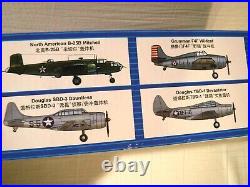 1/350 Trumpeter US Navy Aircraft Carrier CV 8 Hornet with B25 B Bombers # 05601