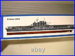 1/350 Trumpeter US Navy Aircraft Carrier CV 8 Hornet with B25 B Bombers # 05601