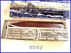 1/350 Trumpeter US Navy Aircraft Carrier USS Franklin 1944 # 05604 Typo on Box