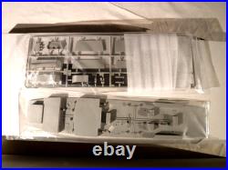 1/350 Trumpeter US Navy Escort Carrier USS DVE 26 Sangamon PE Parts # 05369