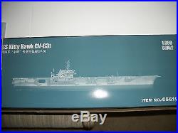 1/350 Trumpeter USS KITTY HAWK CV-63 AIRCRAFT CARRIER NEW Open Box good cond