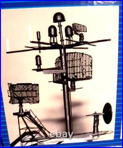 1/350 Trumpeter Vietnam War US Navy USS Intrepid CV 11 Aircraft Carrier # 05618