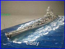 1700 Scale Built Ship Model Aircraft Carrier USS Missouri Diorama Water Line