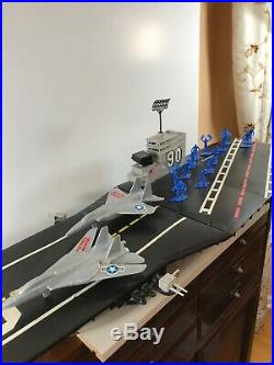 1980's Tim Mee Toy Co. Giant BATTLE CARRIER Aircraft Toy W Figures Plane Plastic