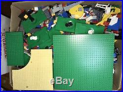 30 lbs Vintage Lego Sets 40 Minifigs Castle & Outpost Space Aircraft Carrier