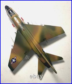 A-7A CORSAIR II U. S NAVY / VIETNAM WAR scale 1/48 PRO-BUILT