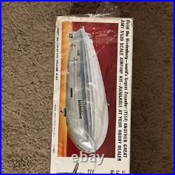 Amt U. S. S. Akron/u. S. S. Macon Flying Aircraft Carriers 1/520 Scale Model Kit Mib