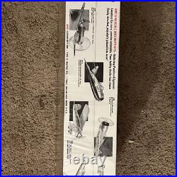 Amt U. S. S. Akron/u. S. S. Macon Flying Aircraft Carriers 1/520 Scale Model Kit Mib