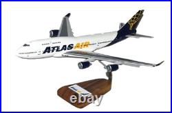 Atlas Air Cargo Boeing 747-400F Desk Top Display Jet Model 1/144 SC Airplane New