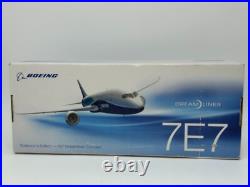 Boeing 7E7 Dreamliner Project 1 200 House Colors Collector's Edition Boxed Boeing 7E7 Dreamliner Project 1 200 House Colors Collector's Edition Boxed