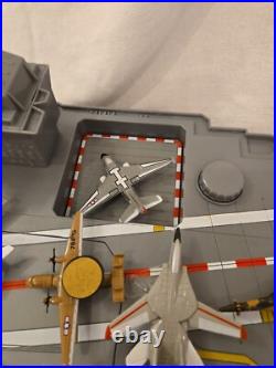 DeckJetz USS Nimitz CVN 68 Model Toy With10 Die-cast Planes 31 In -Read -Rare DeckJetz USS Nimitz CVN 68 Model Toy With10 Die-cast Planes 31 In -Read -Rare