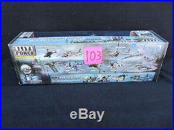 Elite Force BB US NAVY F6F Hellcat Carrier Fighter MINT NEW RARE 1/18