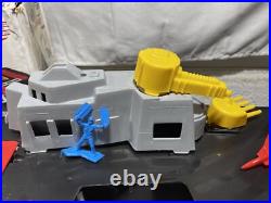 Genuine Vintage American Plastic Toys inc. 21 PC Aircraft Carrier Set? US 102