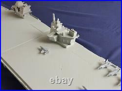 HMS Queen Elizabeth aircraft carrier 1/350 model ship kit with F35