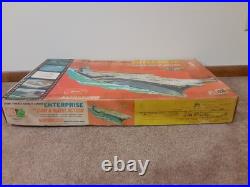 ITC 1961 Ideal toy co- ENTERPRISE NUCLEAR CARRIER UNBUILT MOTORIZED Model Ship