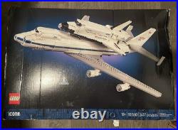 LEGO Icons Shuttle Carrier Aircraft Building Spaceship 10360 damaged box