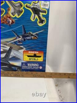Large 31 INDEPENDENCE US AIRCRAFT CARRIER Redbox 69016 New In Box
