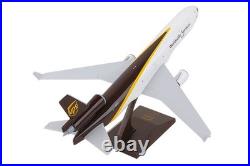 Skymarks SKR1086 UPS McDonnell Douglas MD-11F N821UP Desk Model 1/200 Airplane