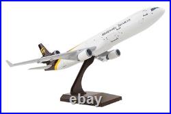 Skymarks SKR1086 UPS McDonnell Douglas MD-11F N821UP Desk Model 1/200 Airplane