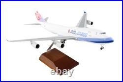 Skymarks SKR1117 China Airlines Cargo 747-400F B-18701 Desk Model 1/200 Airplane