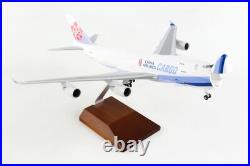 Skymarks SKR1117 China Airlines Cargo 747-400F B-18701 Desk Model 1/200 Airplane