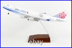 Skymarks SKR1117 China Airlines Cargo 747-400F B-18701 Desk Model 1/200 Airplane
