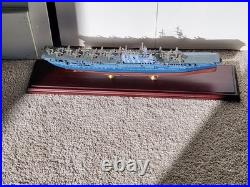 THE DANBURY MINT USS HORNET CV-8 USN AIRCRAFT CARRIER WWII 1500 Scale