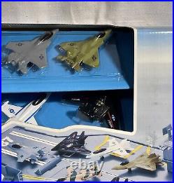 TOY QUEST UNIVERSAL U. S. AIRCRAFT CARRIER 10 PCS Die Cast Metal Fighters