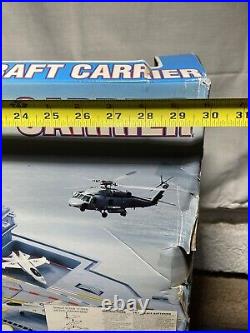 TOY QUEST UNIVERSAL U. S. AIRCRAFT CARRIER 10 PCS Die Cast Metal Fighters