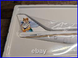 Tailwind International B747-400F Aircraft Desk Model 1200 Boeing NEW! WOW