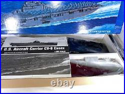 Trumpeter 1/350 Scale U. S. Aircraft Carrier CV-9 Essex Model Kit Detailed 0560