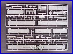 Trumpeter 5604 US Aircraft Carrier Franklin 1944 1/350 Scale Plastic Model Kit