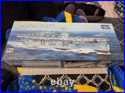 Trumpeter USS CVE-26 Sangamon 1/350 Scale Aircraft Carrier Model Kit #05369