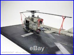 UH-1N Aircraft carrier set-up 148 bulit and painted (Pro-Built)