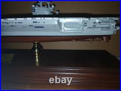 USS Ronald Reagan CV-76 Aircraft Carrier Model Ship In Glass Display 1/700 USS Ronald Reagan CV-76 Aircraft Carrier Model Ship In Glass Display 1/700