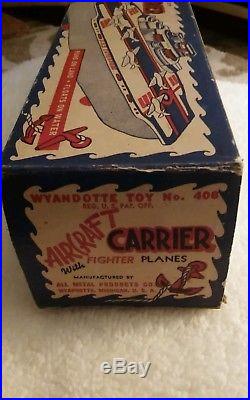 VINTAGE 1940s WYANDOTTE AIRCRAFT CARRIER WITH FIGHTER PLANES AND BOX