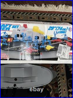 Vintage 21 Pc Aircraft Set Carrier American Plastic Toys Inc