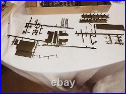 Vintage Aurora #311 M8e2 Weapons Carrier #ground Support War Head Model Kit