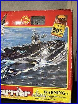 Vintage Kidz Fun US UNIVERSAL AIRCRAFT CARRIER With Realistic Fighter NOB