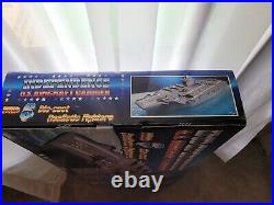 Vintage Redbox 31 US Aircraft Carrier USS Independence In Original Box 1998